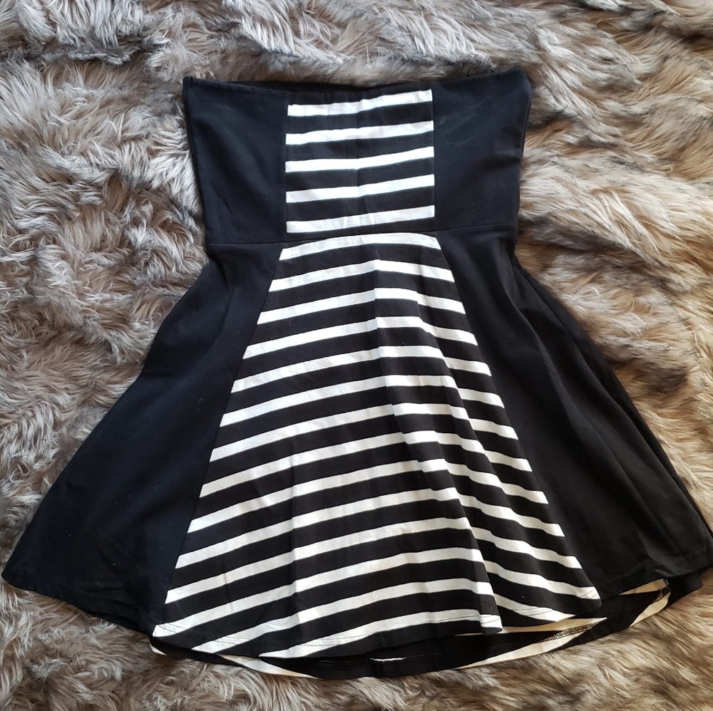 🌺 Express strapless dress 🌺